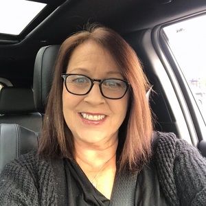 Meet your Posher, Lorna